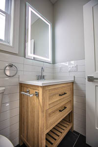 Contemporary bathroom